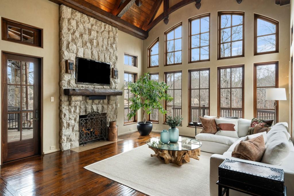 550 Blue Heron Way