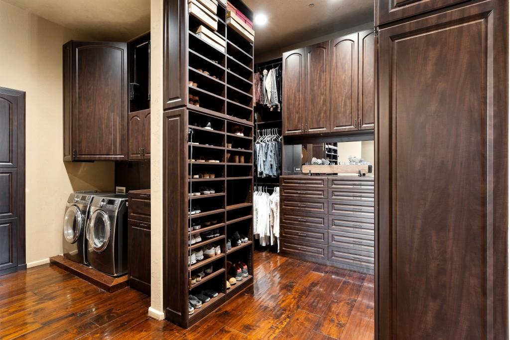 550 Blue Heron Way