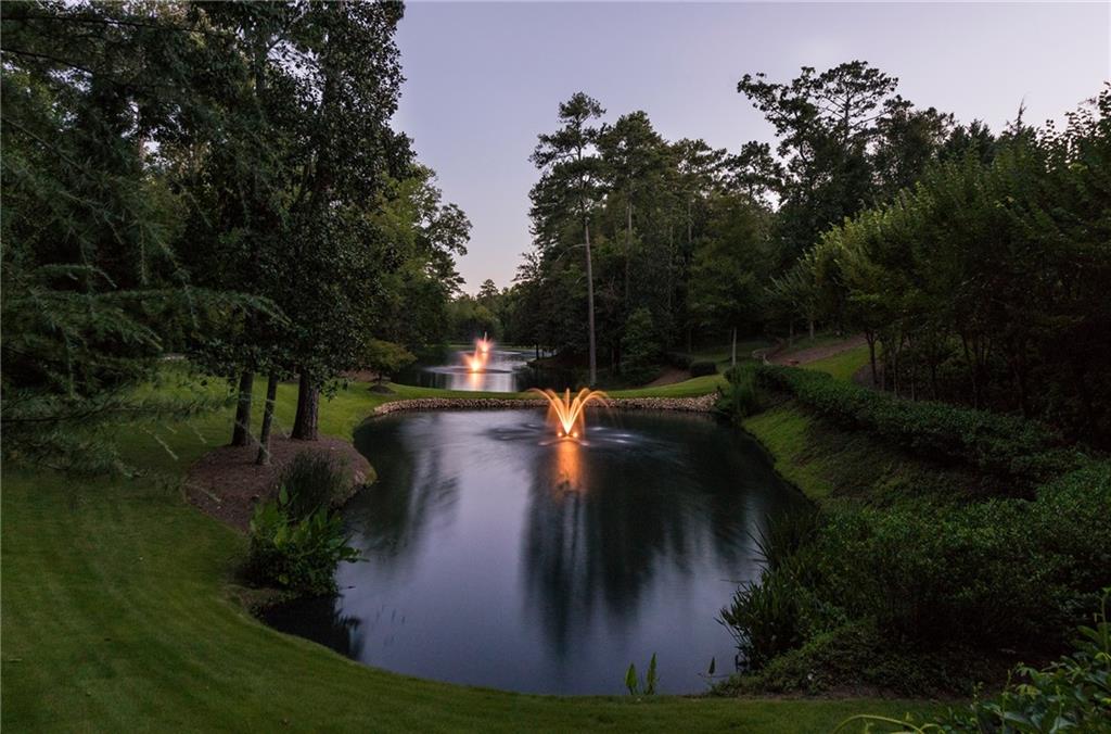 881 W Conway Drive NW