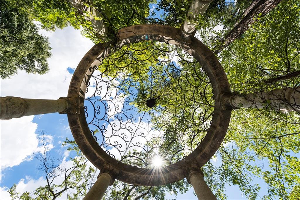 881 W Conway Drive NW