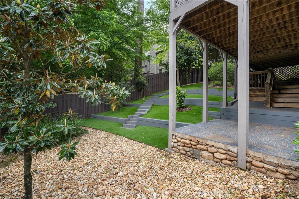 1720 Buckhead Valley Lane NE