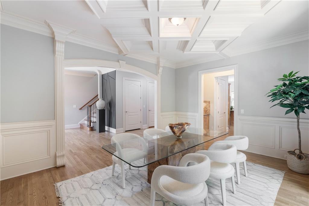 1720 Buckhead Valley Lane NE