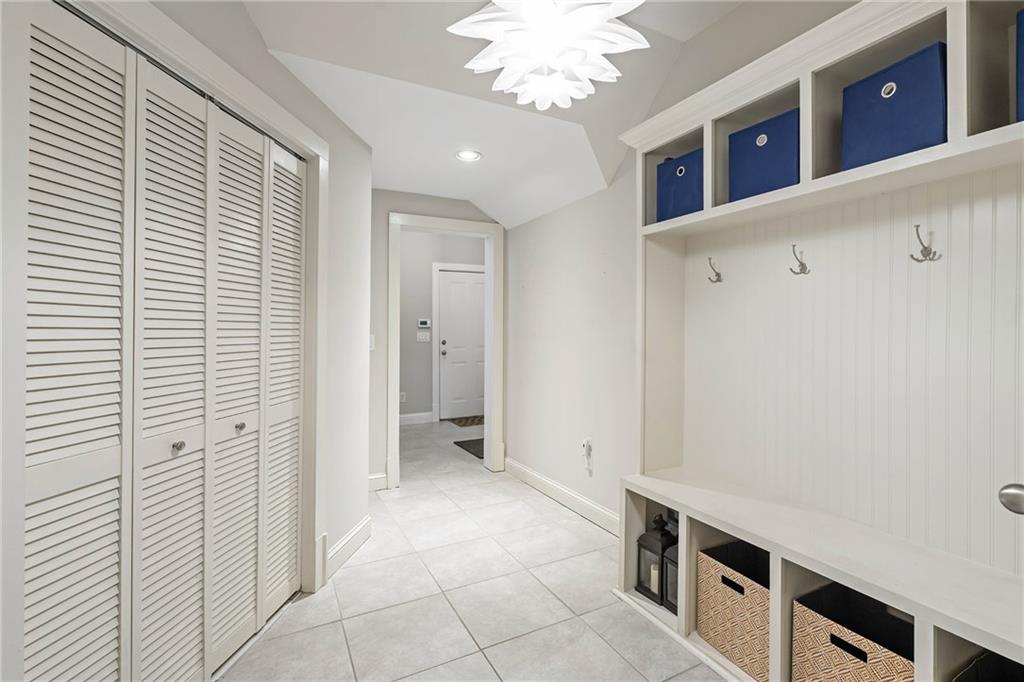 1987 Mason Mill Road