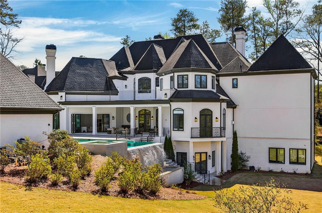 5320 Riverview Road NW