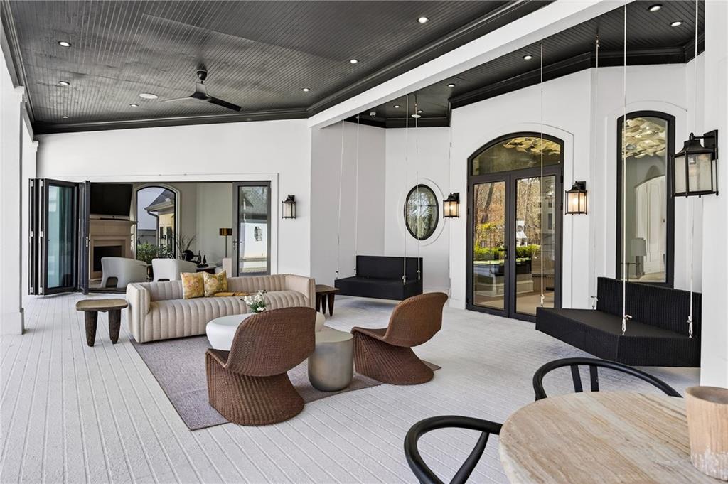 5320 Riverview Road NW