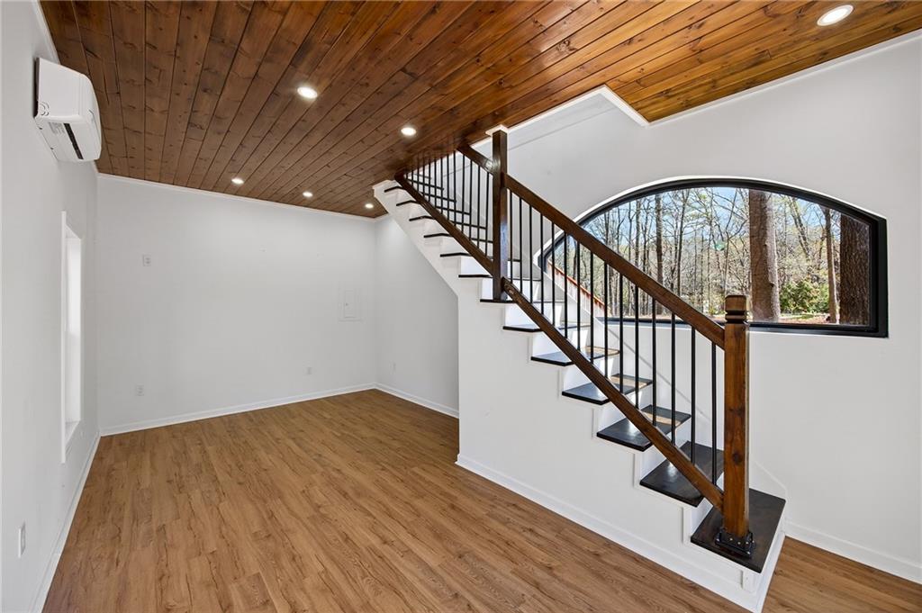 5320 Riverview Road NW