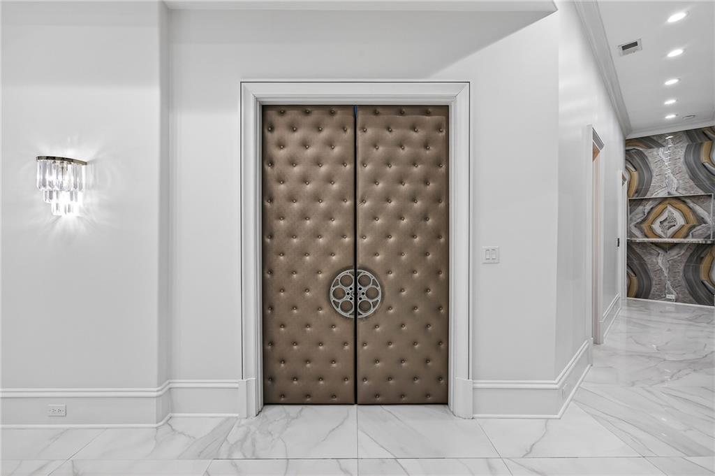 5320 Riverview Road NW