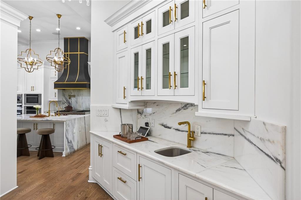 5320 Riverview Road NW