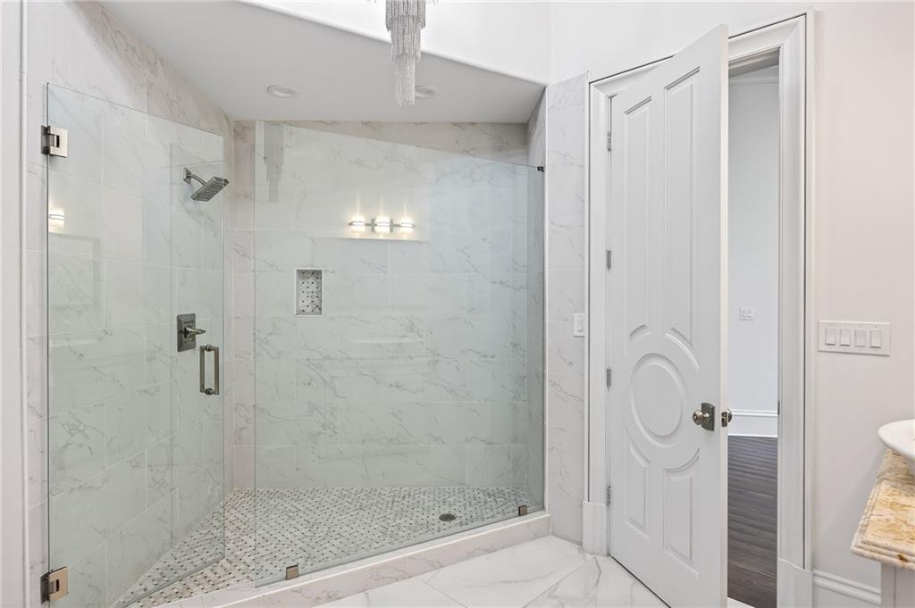 5320 Riverview Road NW