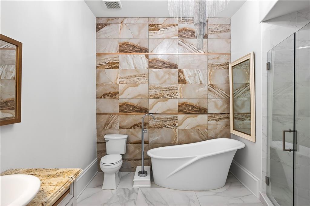 5320 Riverview Road NW