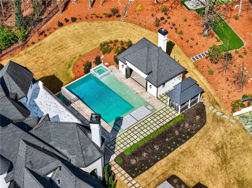 5320 Riverview Road NW