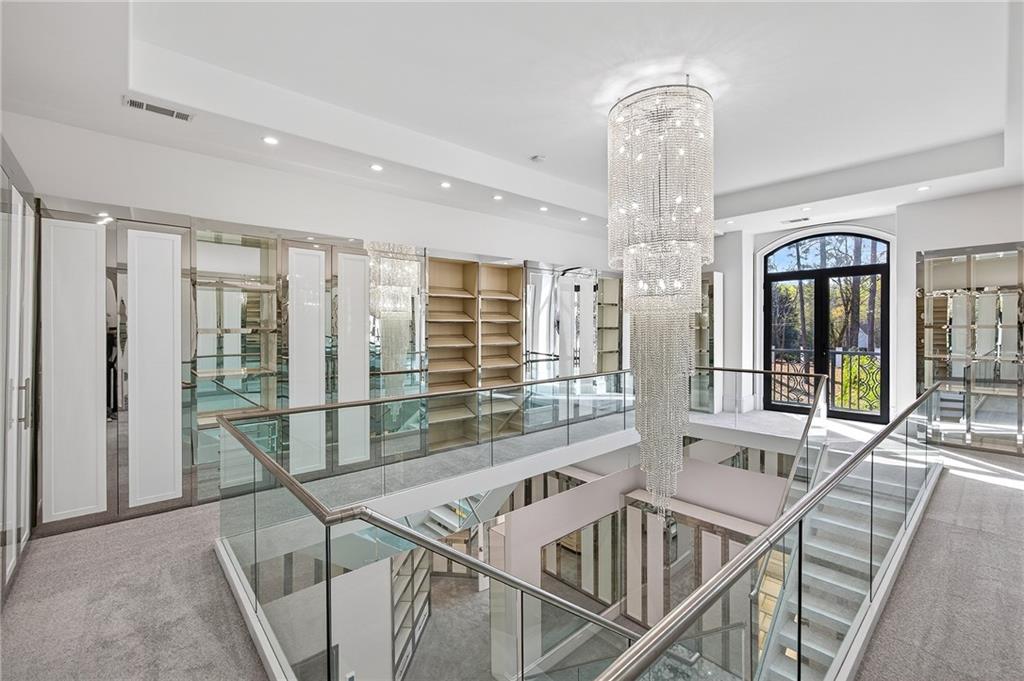 5320 Riverview Road NW