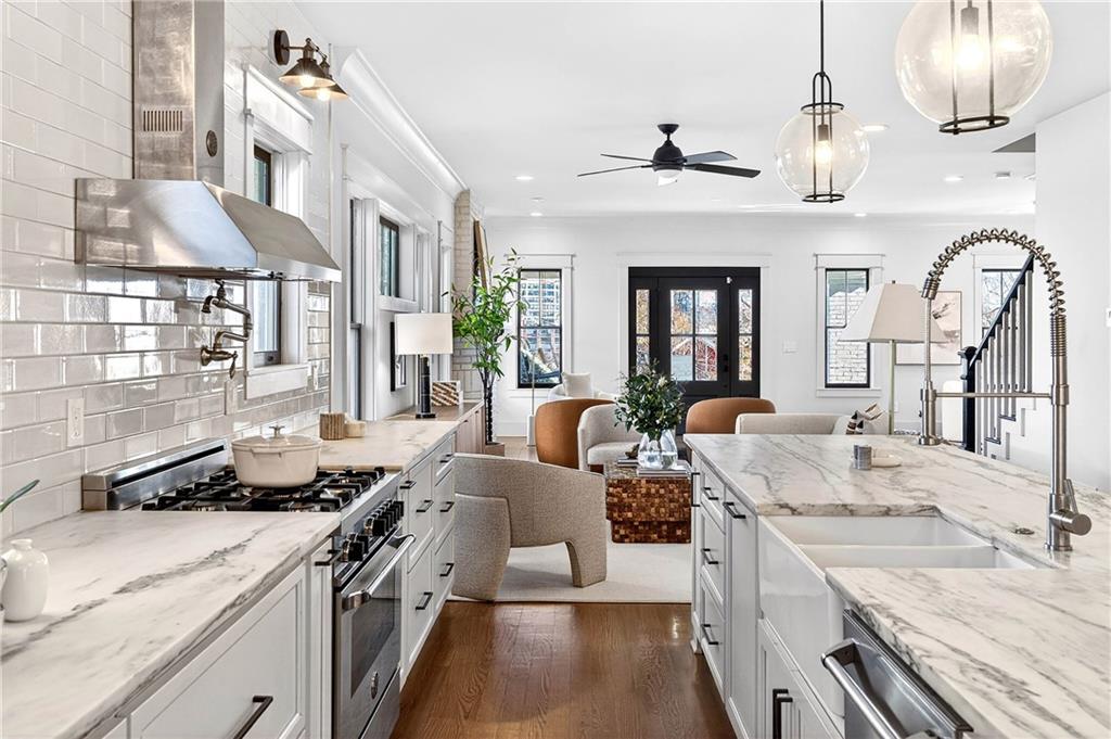 636 Kennesaw Avenue NE