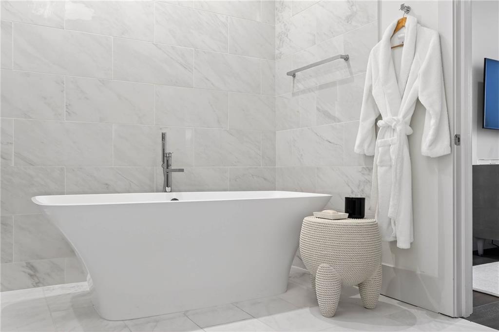 3107 Peachtree Road NE Unit 1104