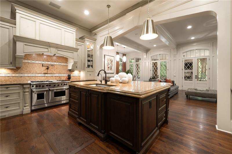 4136 N Stratford Road NE