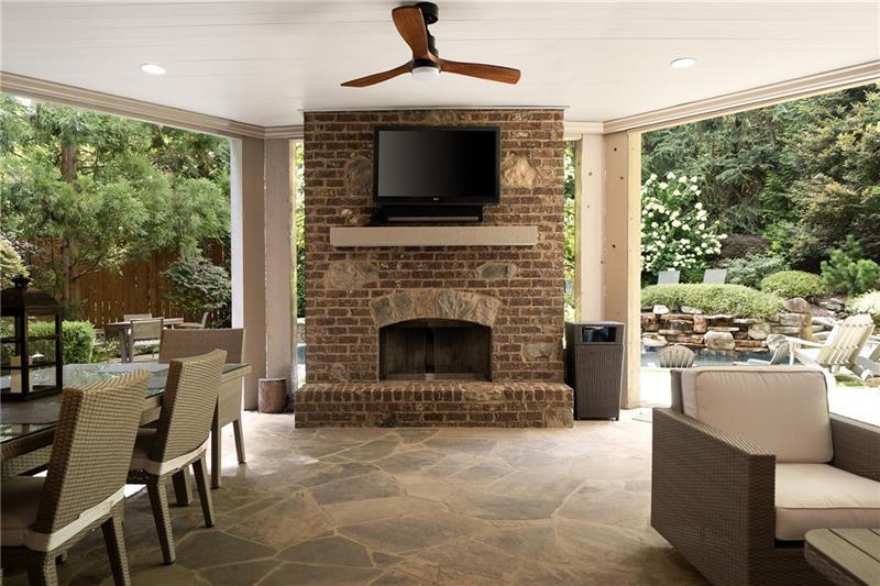 4136 N Stratford Road NE