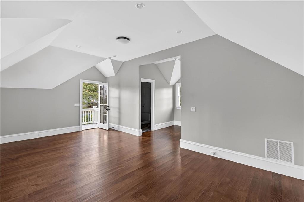 1646 Friar Tuck Road NE