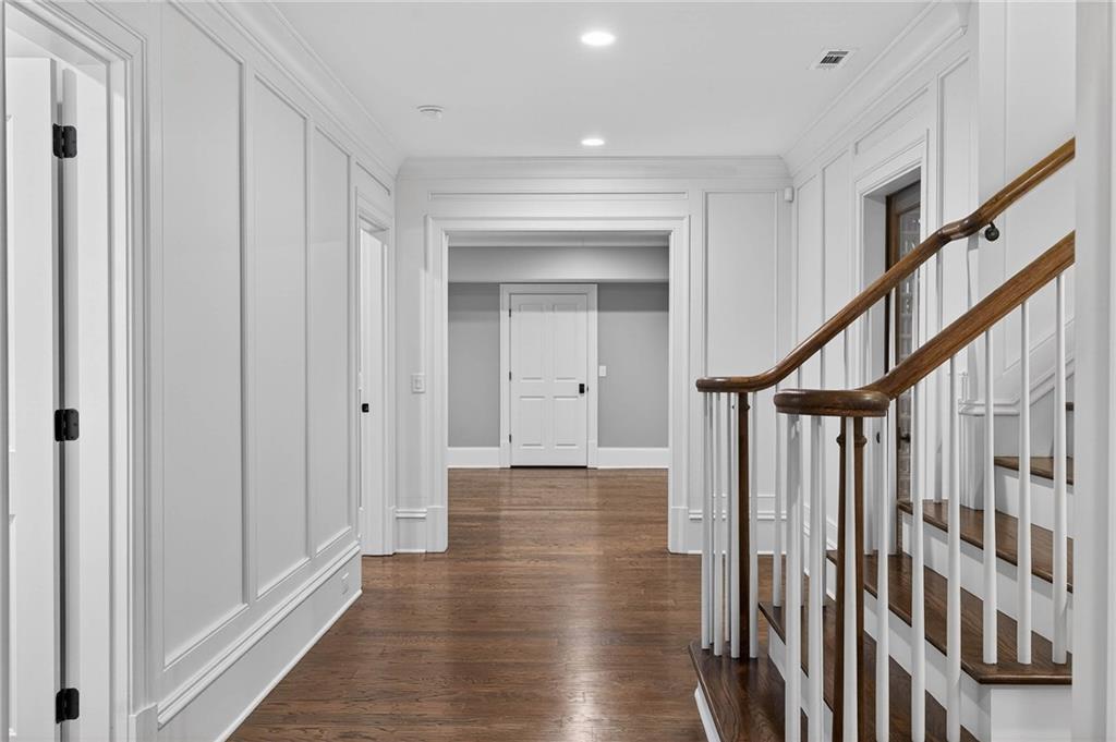 1646 Friar Tuck Road NE