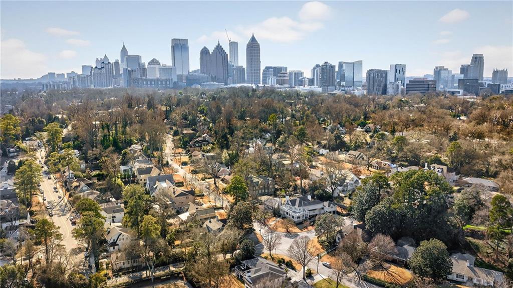 1646 Friar Tuck Road NE