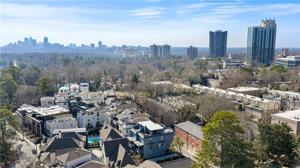 2713 Southwell Street NE