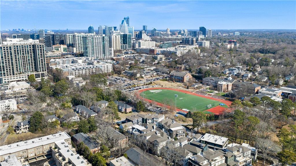 2713 Southwell Street NE