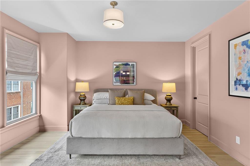 2713 Southwell Street NE