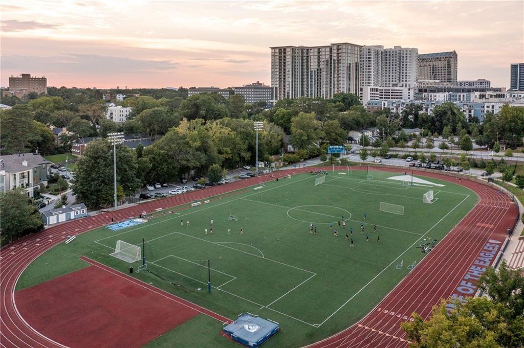 2713 Southwell Street NE