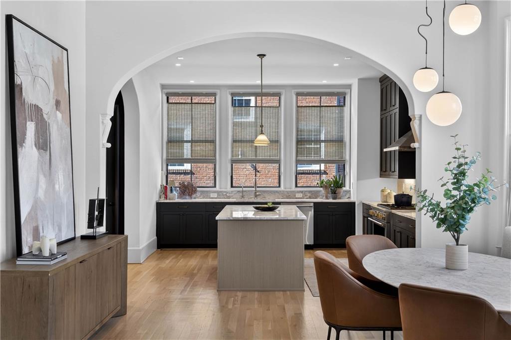 2713 Southwell Street NE