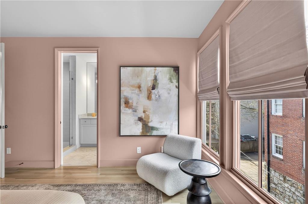 2713 Southwell Street NE