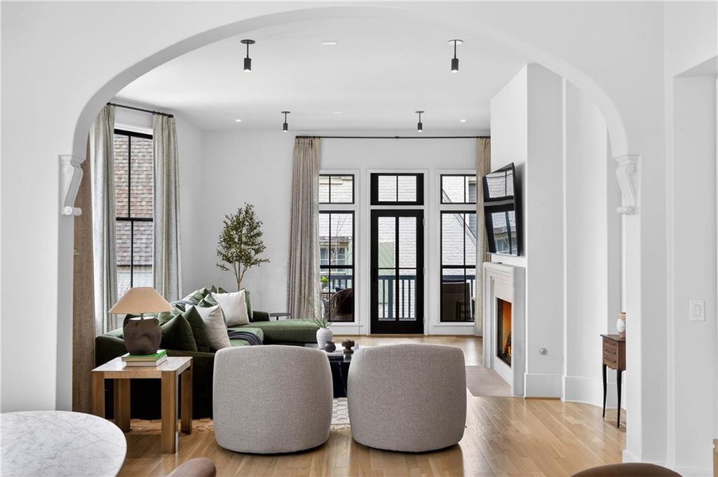 2713 Southwell Street NE