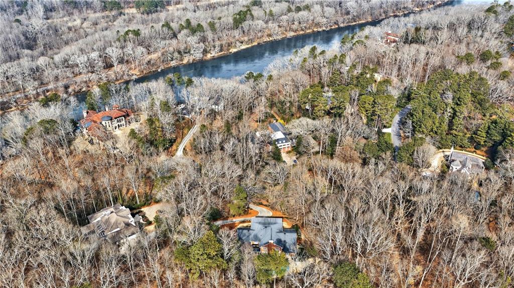 1735 Winterthur Close NW