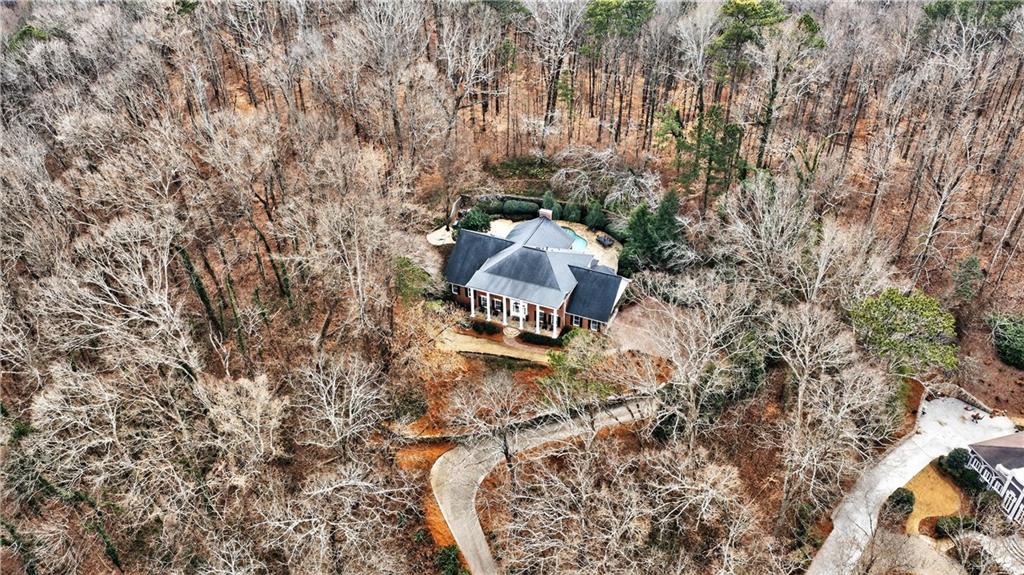 1735 Winterthur Close NW