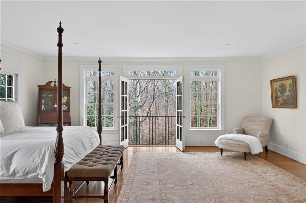 1735 Winterthur Close NW