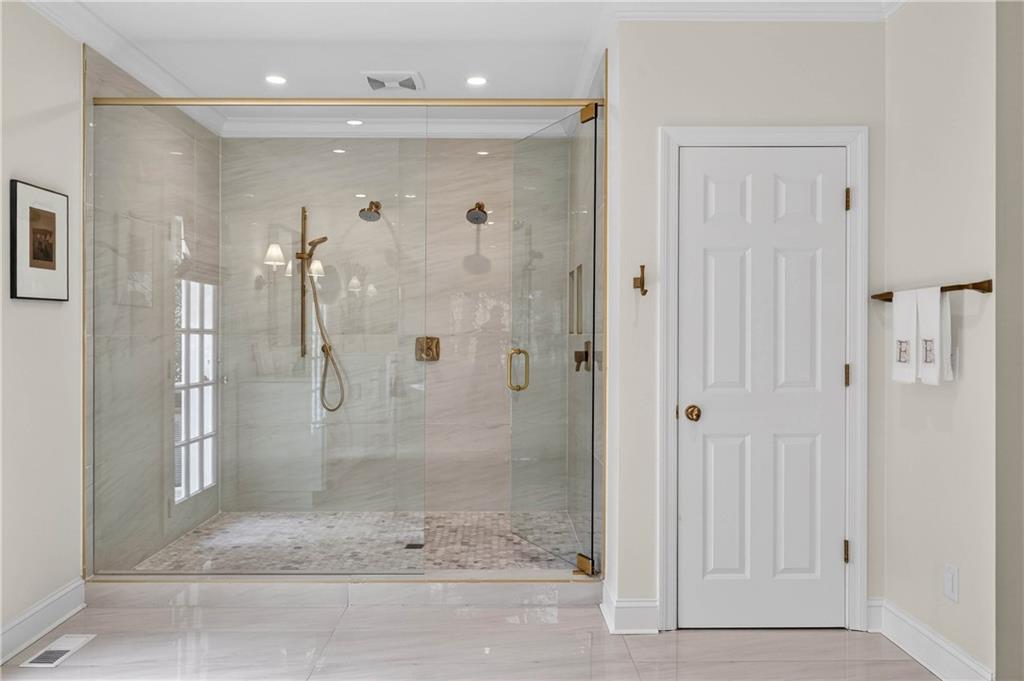 1735 Winterthur Close NW