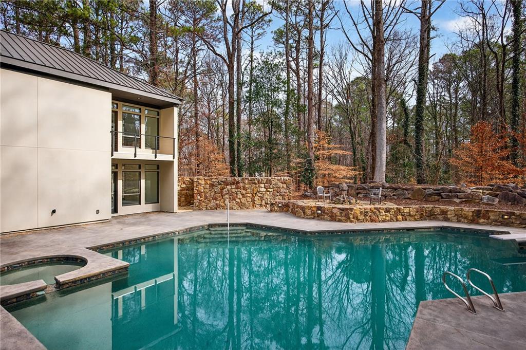 5775 Winterthur Lane NW