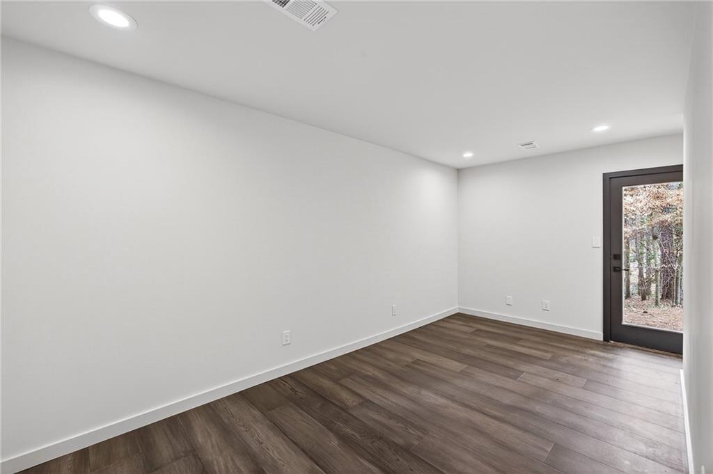 5775 Winterthur Lane NW