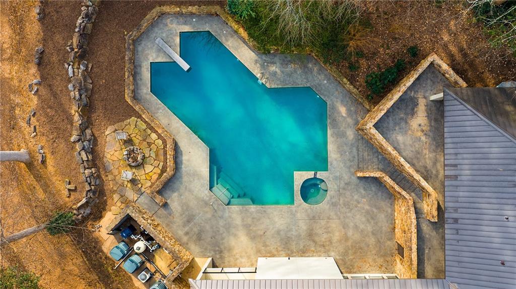 5775 Winterthur Lane NW