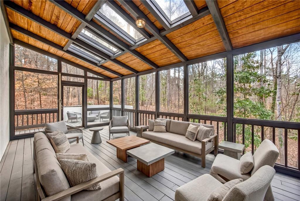 230 N Chambord Drive NW