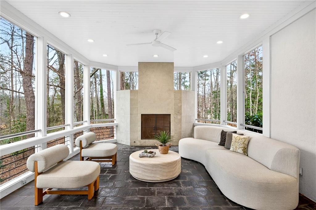 230 N Chambord Drive NW