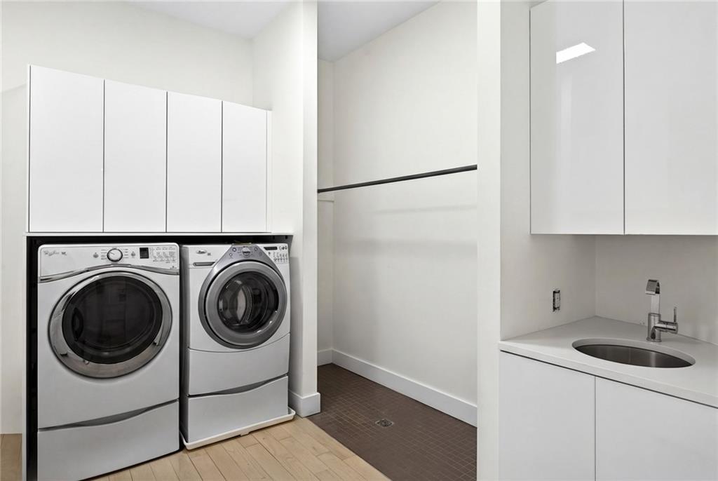 230 N Chambord Drive NW