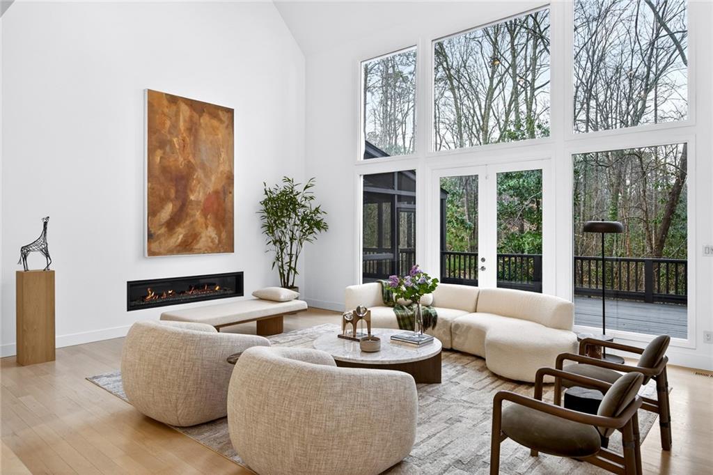 230 N Chambord Drive NW