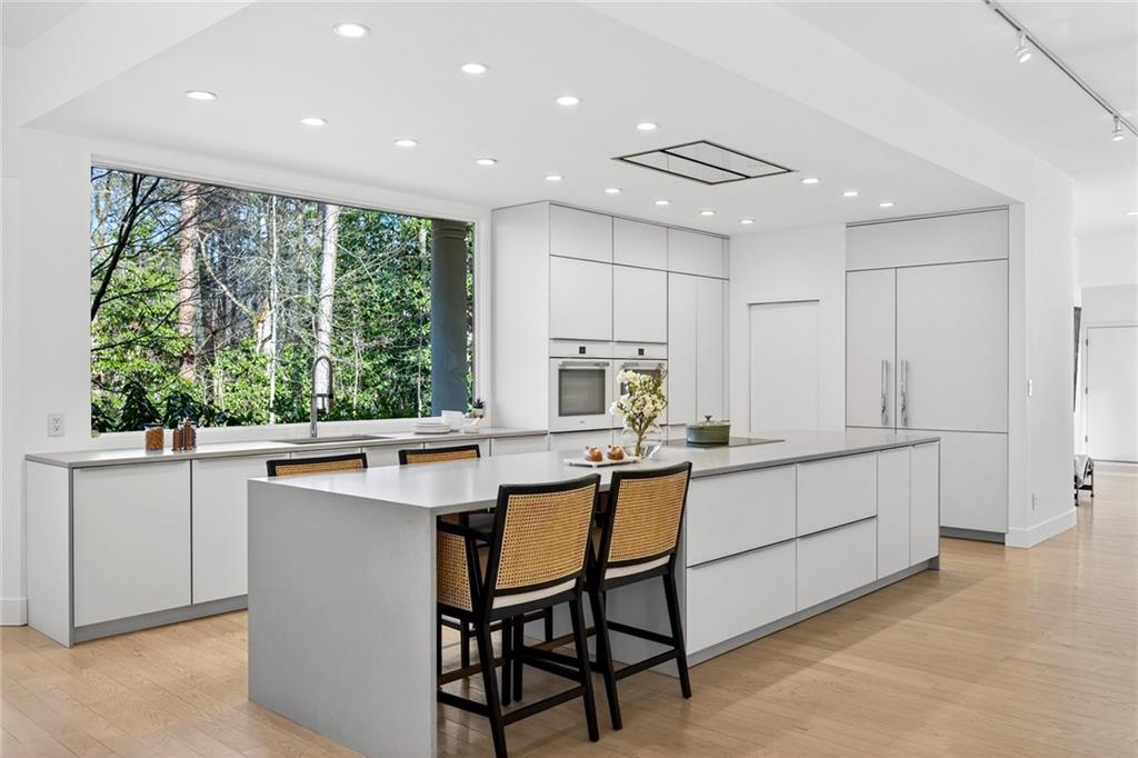 230 N Chambord Drive NW