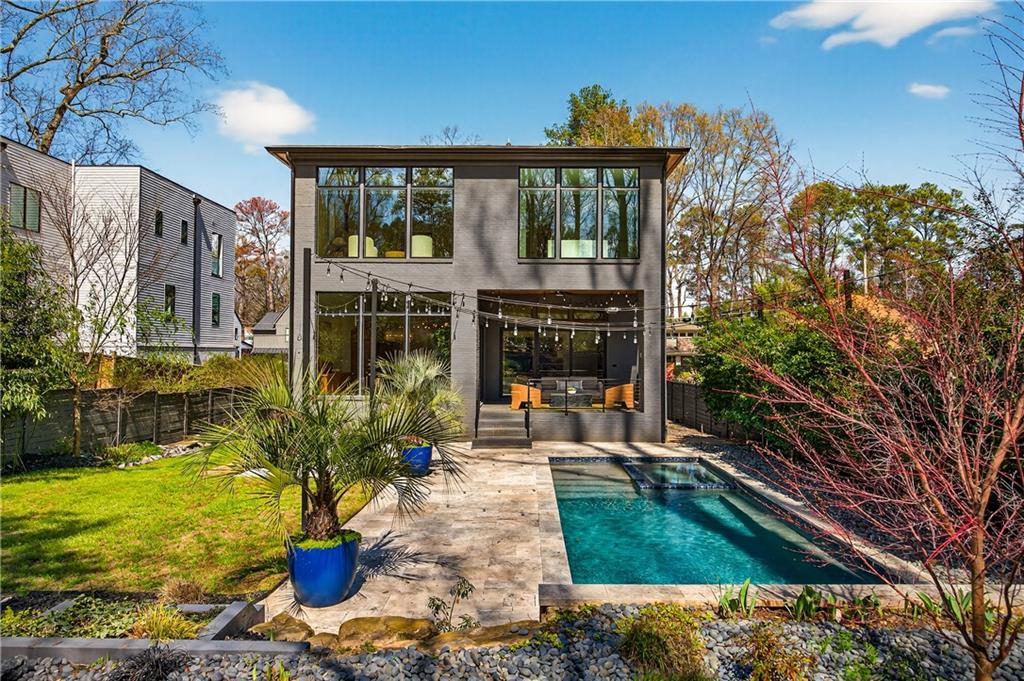 1235 Mayfair Drive NE