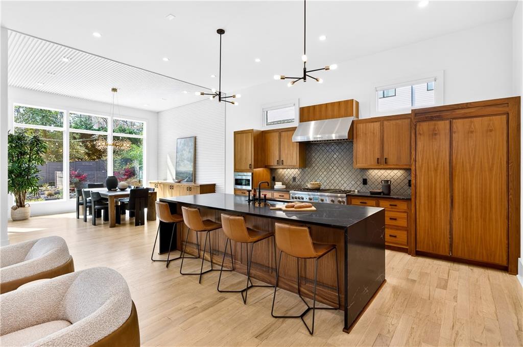 1235 Mayfair Drive NE