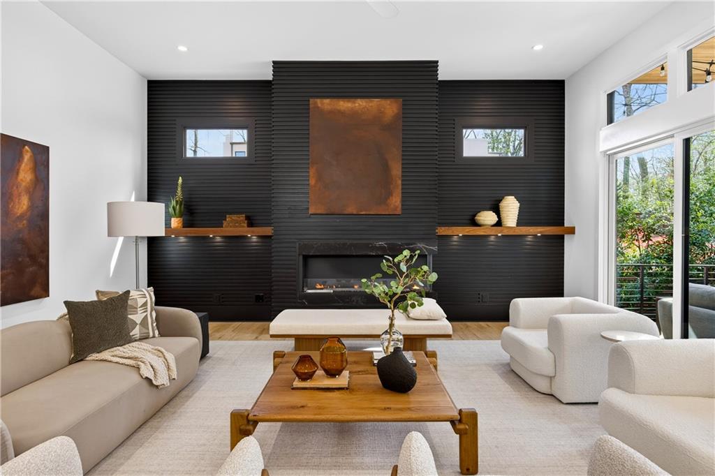 1235 Mayfair Drive NE