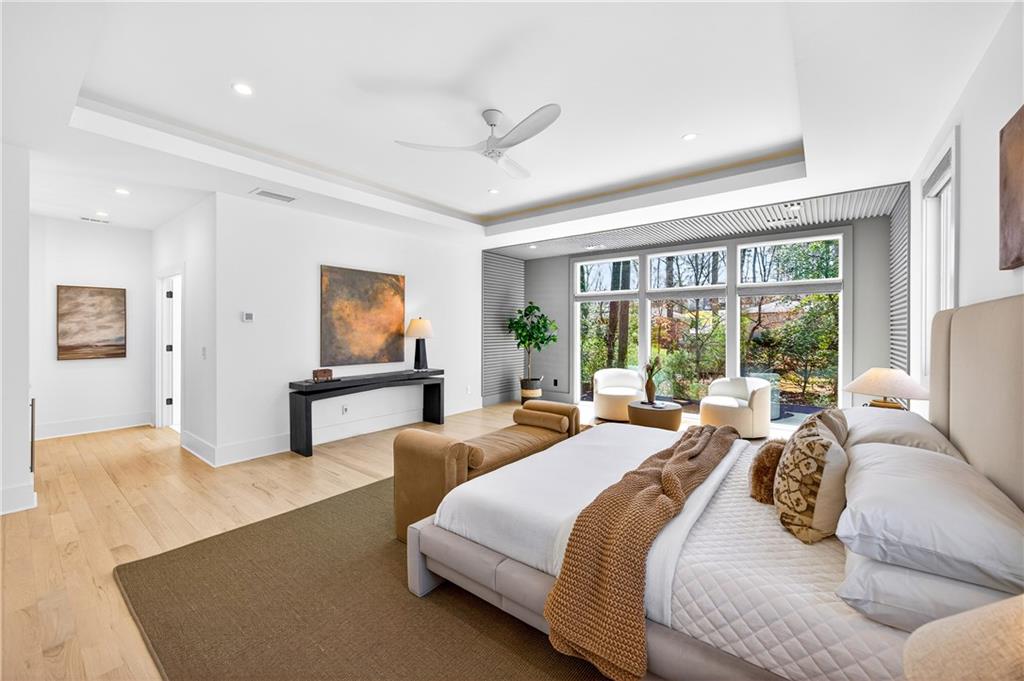 1235 Mayfair Drive NE