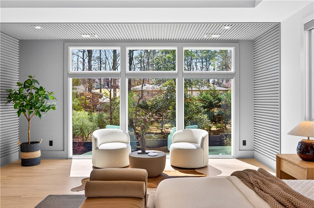 1235 Mayfair Drive NE