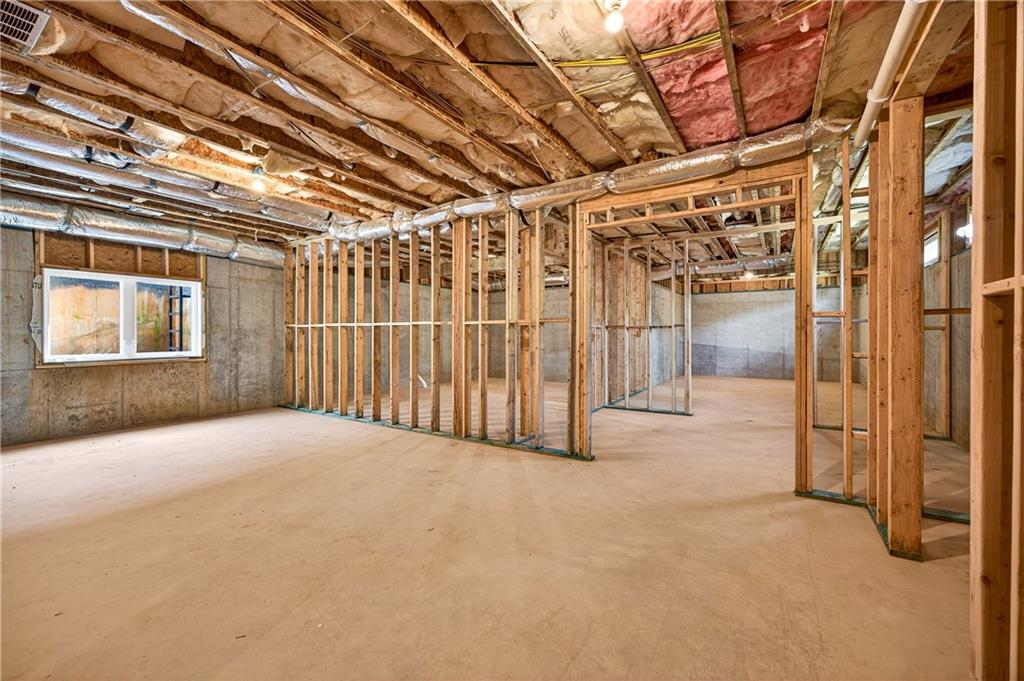 1235 Mayfair Drive NE