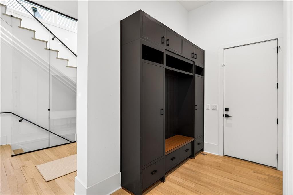 1235 Mayfair Drive NE