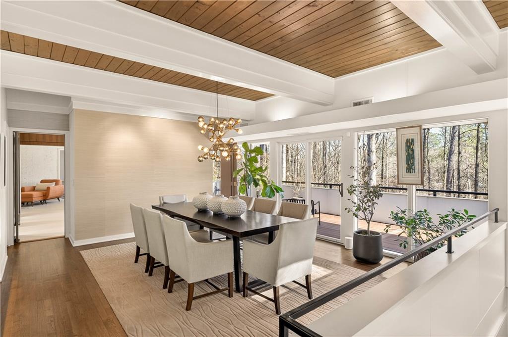 1640 Winterthur Close NW